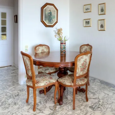 Confortable 3 Pieces Avec Superbe Vue Mer Nice